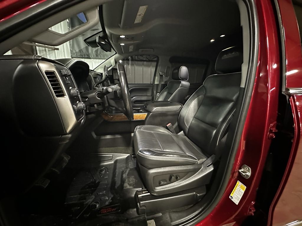 Used 2018 Chevrolet Silverado 2500 High Country w/ Duramax Plus Package image 6