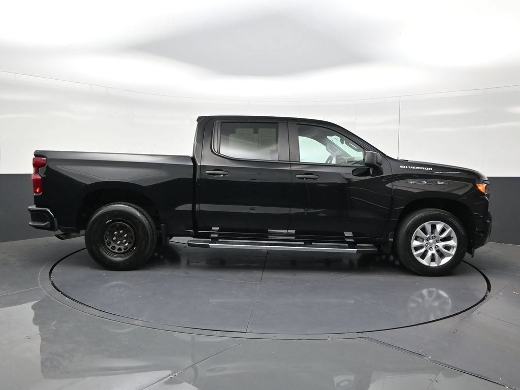 Used 2024 Chevrolet Silverado 1500 Custom RWD image 6