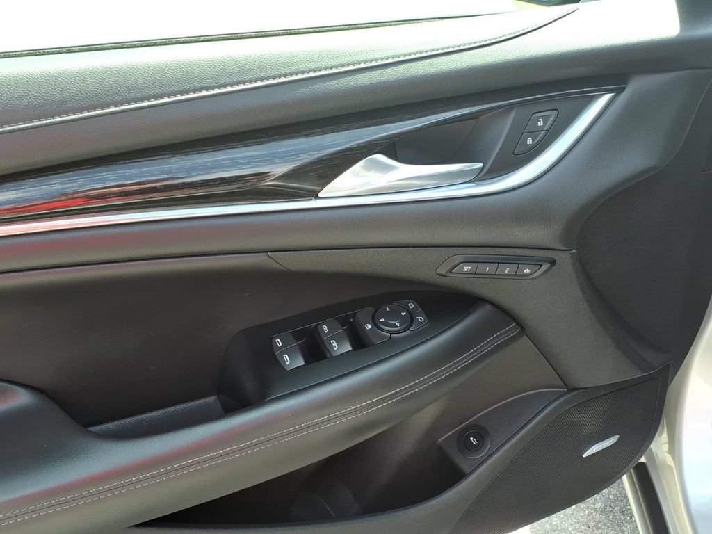 Certified 2018 Buick LaCrosse Essence w/ Sights and Sounds Package FWD image 11