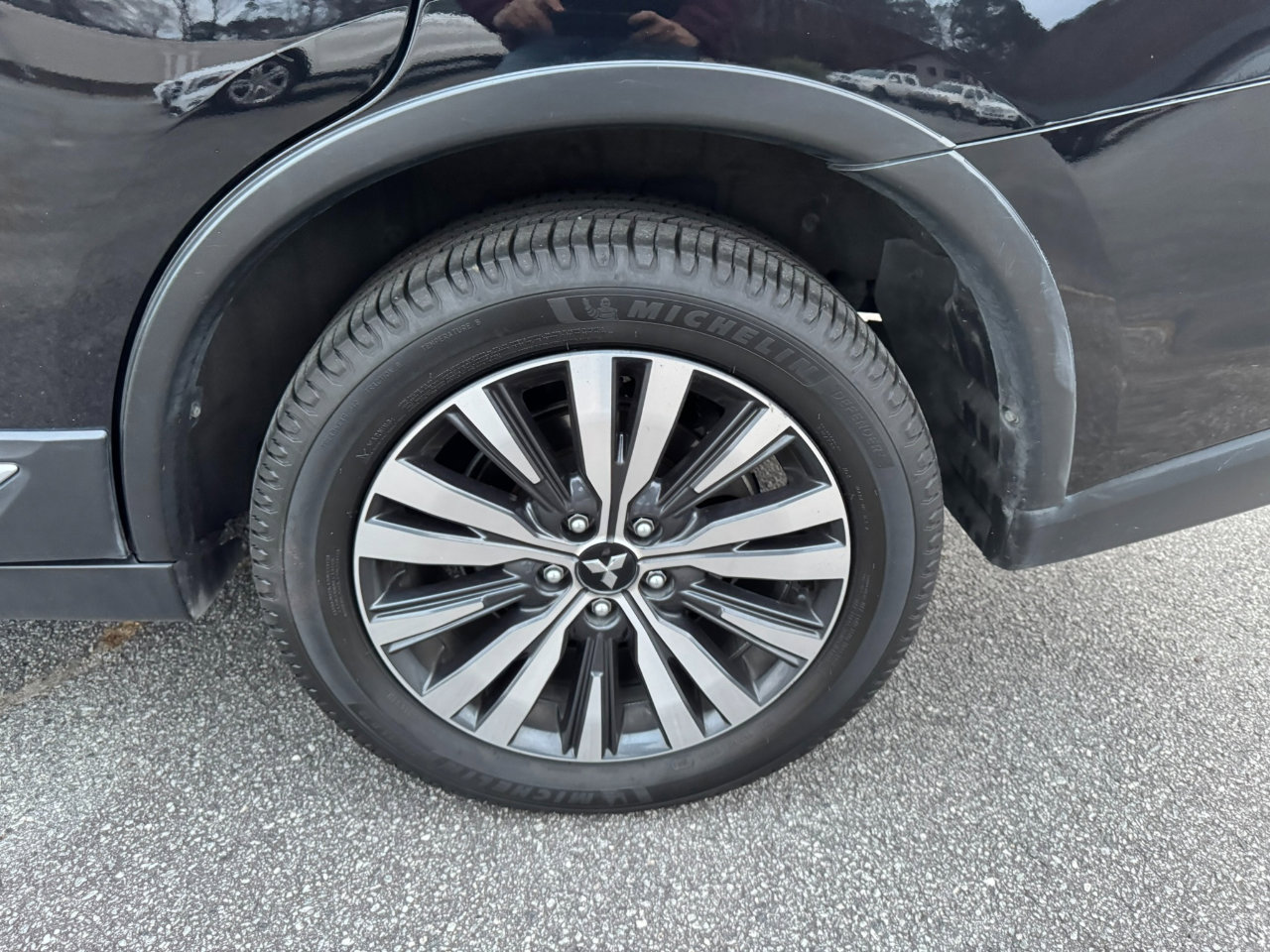 Used 2020 Mitsubishi Outlander SE image 30