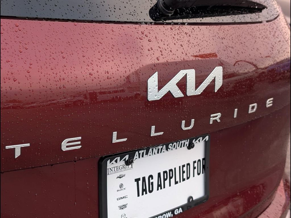 Used 2023 Kia Telluride EX w/ EX Captain's Chair Package image 23