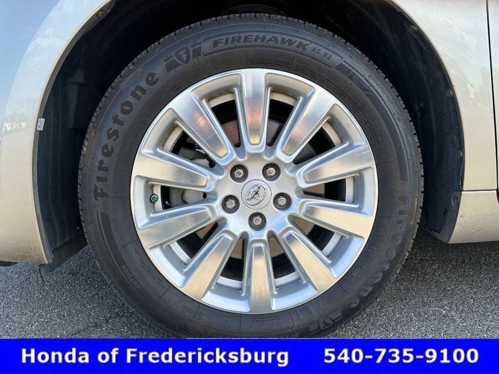 Used 2017 Toyota Sienna XLE Premium image 12
