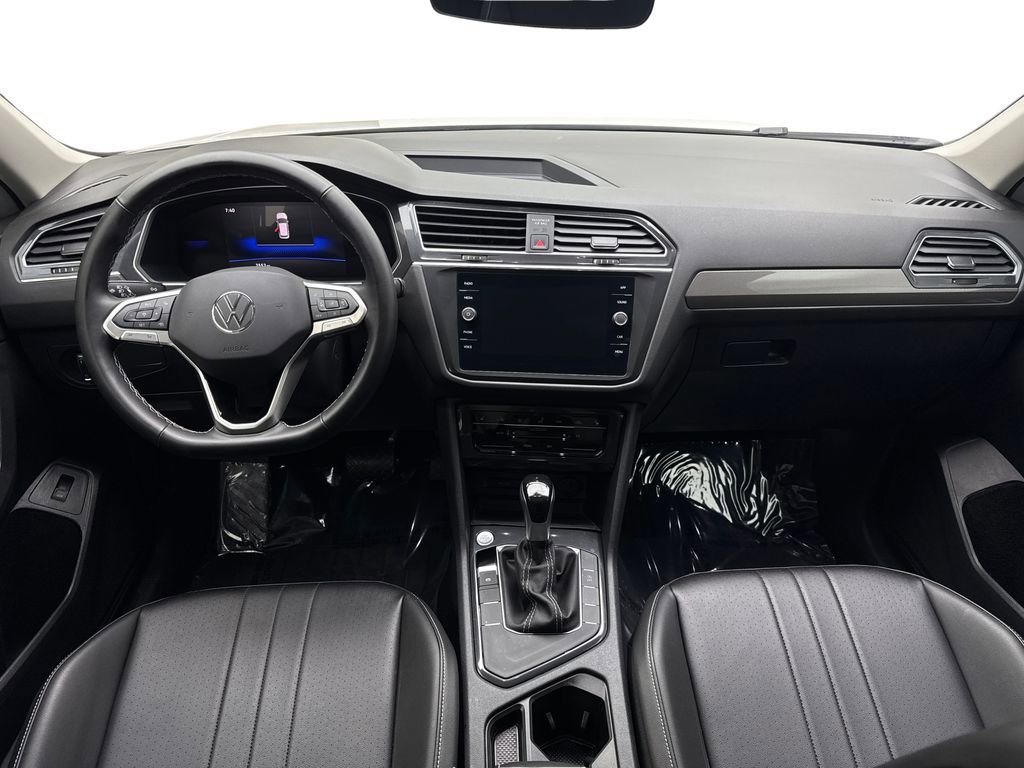 Used 2024 Volkswagen Tiguan SE FWD image 55