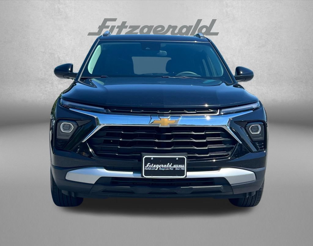 Used 2025 Chevrolet TrailBlazer LT AWD/4WD image 6