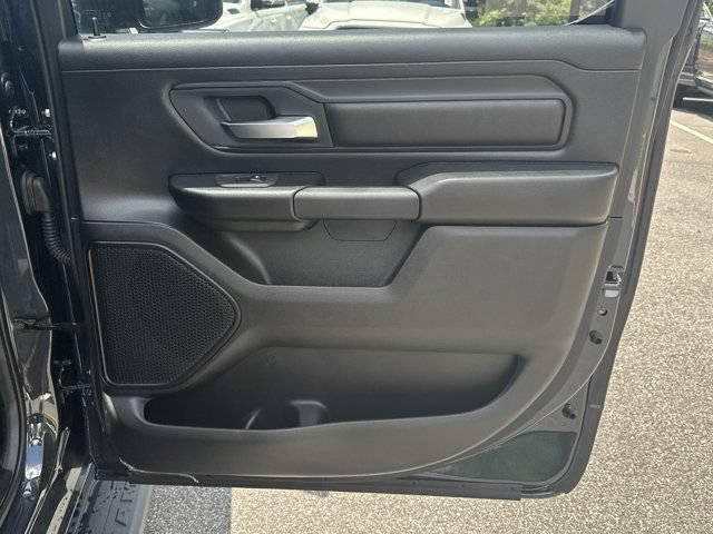 New 2026 RAM 1500 Express AWD/4WD image 15