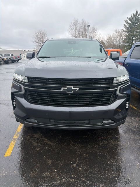Used 2023 Chevrolet Tahoe RST w/ Luxury Package image 2