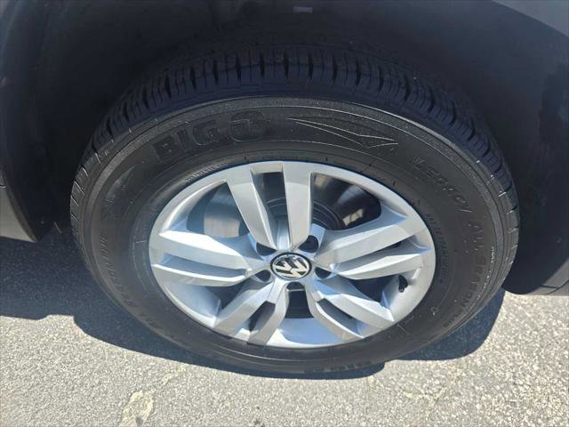 Used 2013 Volkswagen Tiguan S AWD/4WD image 9