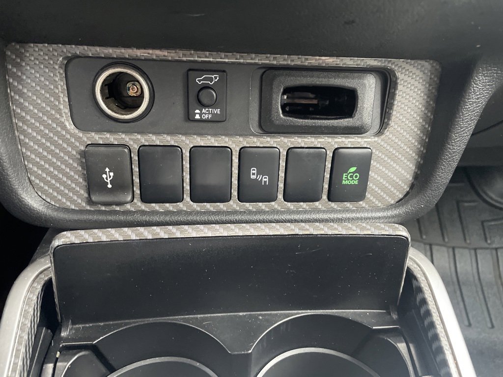 Used 2020 Mitsubishi Outlander SEL image 27