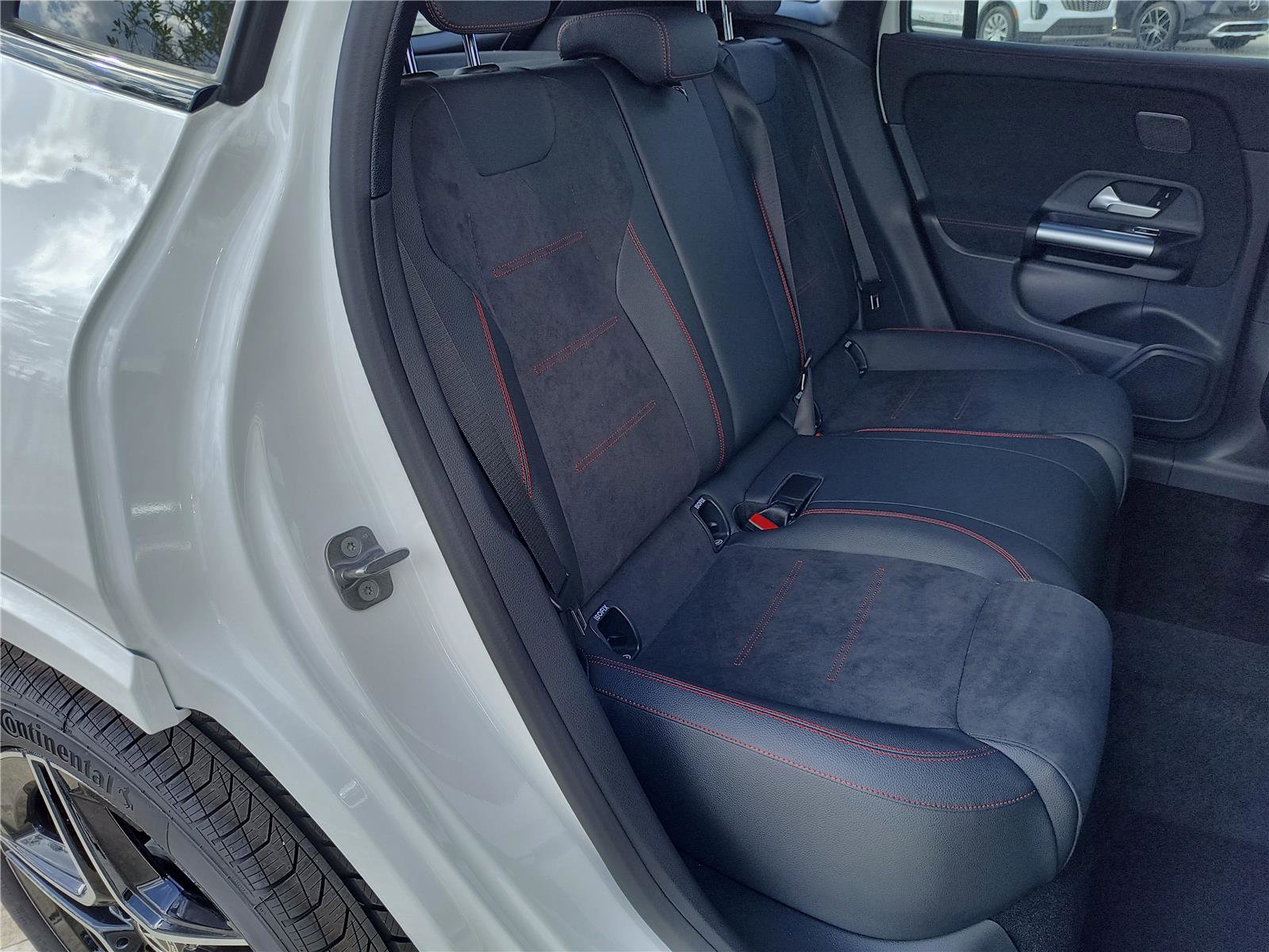 New 2025 Mercedes-Benz GLA 250 image 13