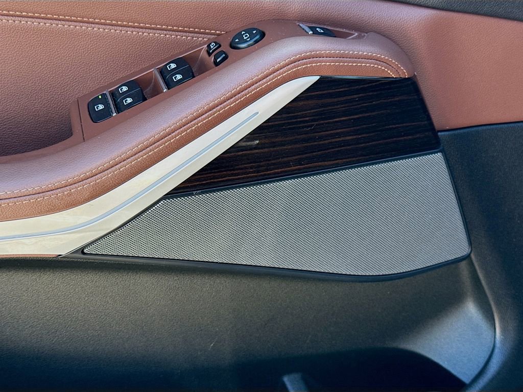 Used 2021 BMW X5 xDrive40i w/ Premium Package image 26