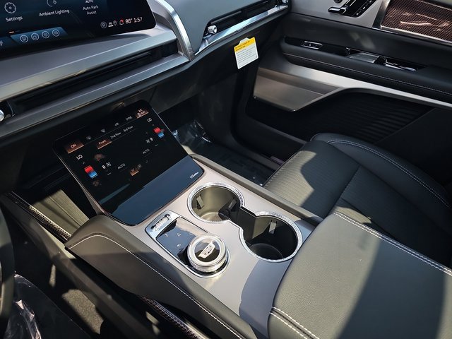 New 2026 Cadillac Vistiq Luxury image 26