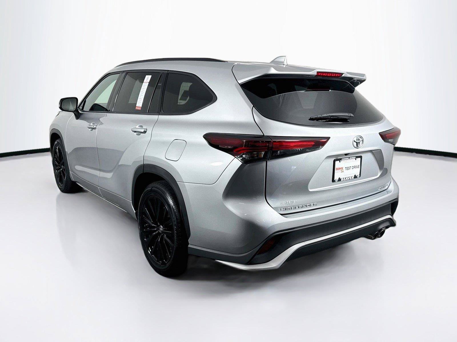 Certified 2025 Toyota Highlander XSE AWD/4WD image 13