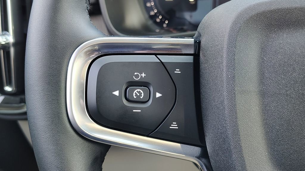 New 2026 Volvo XC40 B5 Ultra w/ Climate Package AWD/4WD image 18