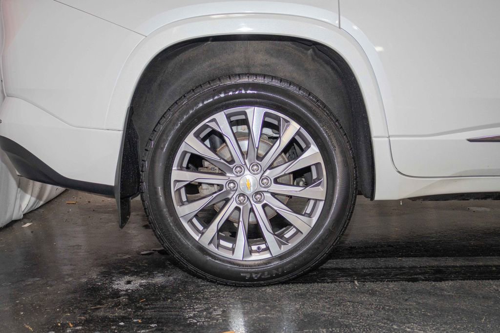 Used 2022 Chevrolet Traverse Premier image 7