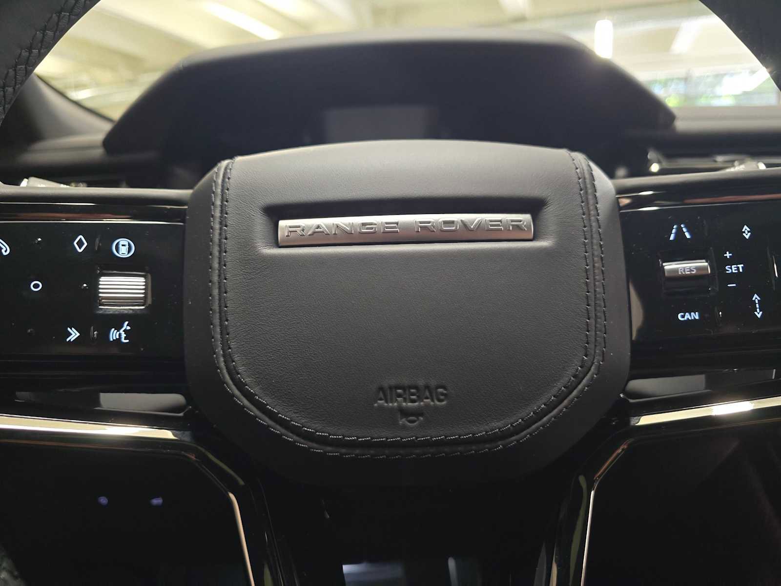 New 2026 Land Rover Range Rover Velar Dynamic SE image 26