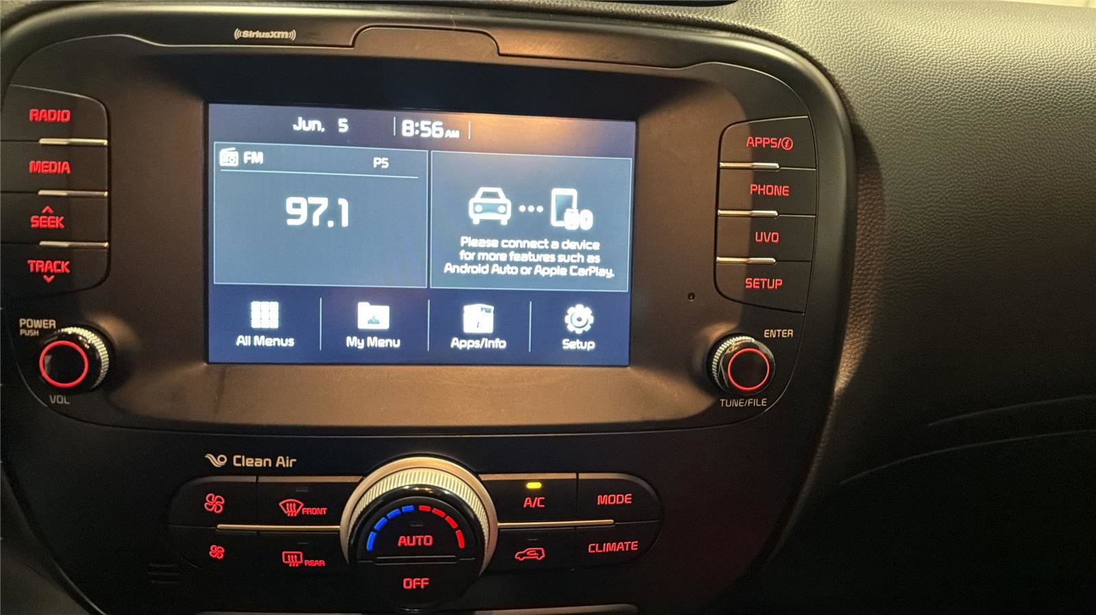 Used 2018 Kia Soul + FWD image 17