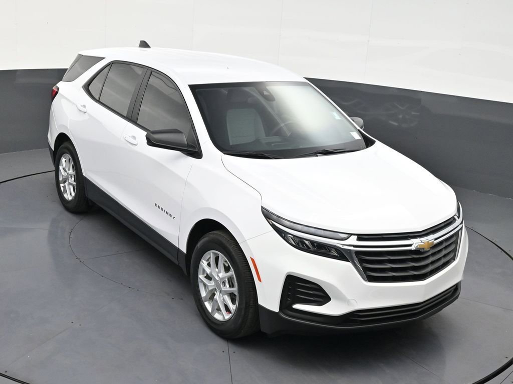 Used 2023 Chevrolet Equinox LS image 19