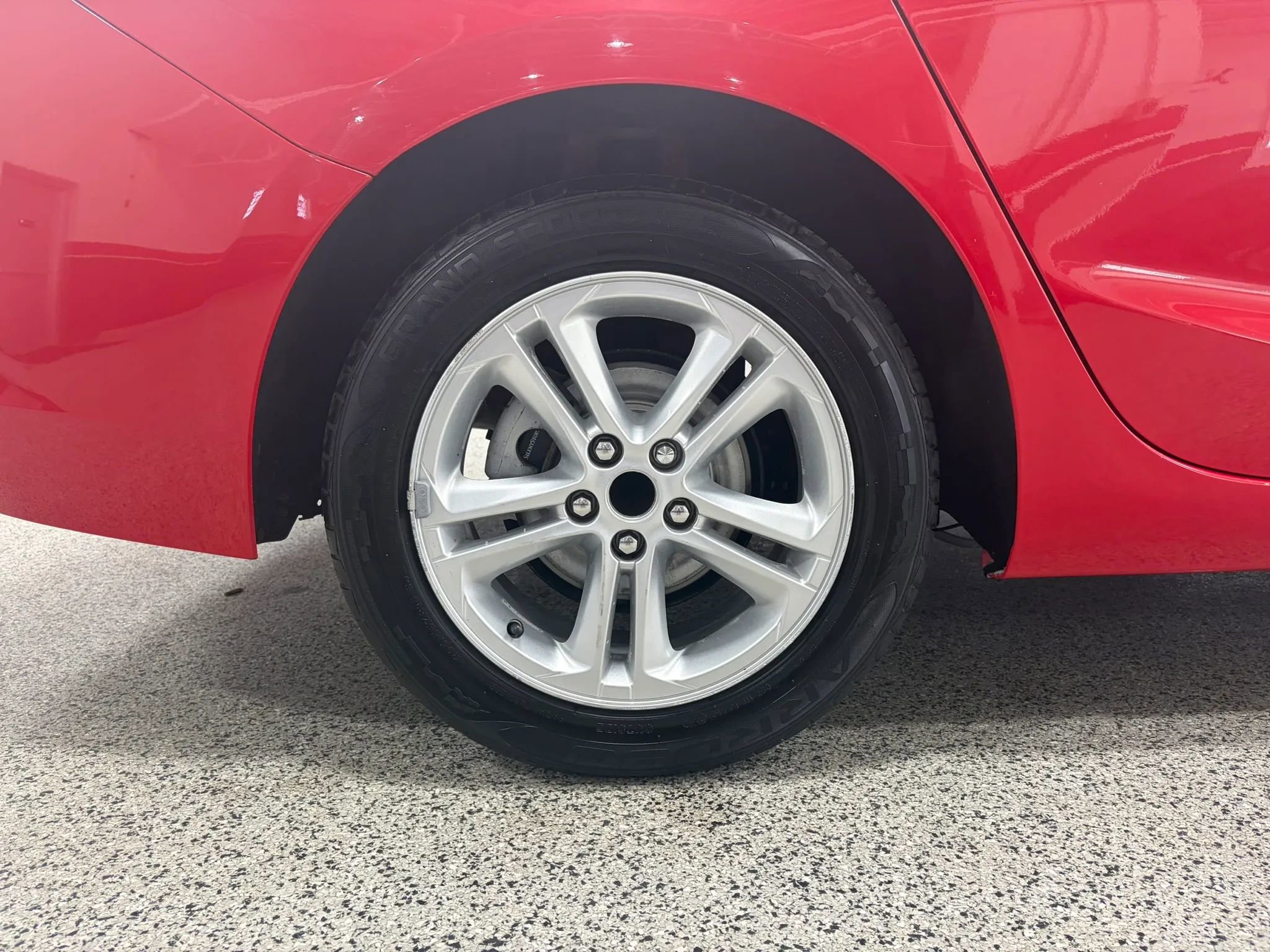 Used 2018 Chevrolet Cruze LT w/ LT Fleet Convenience Package image 16