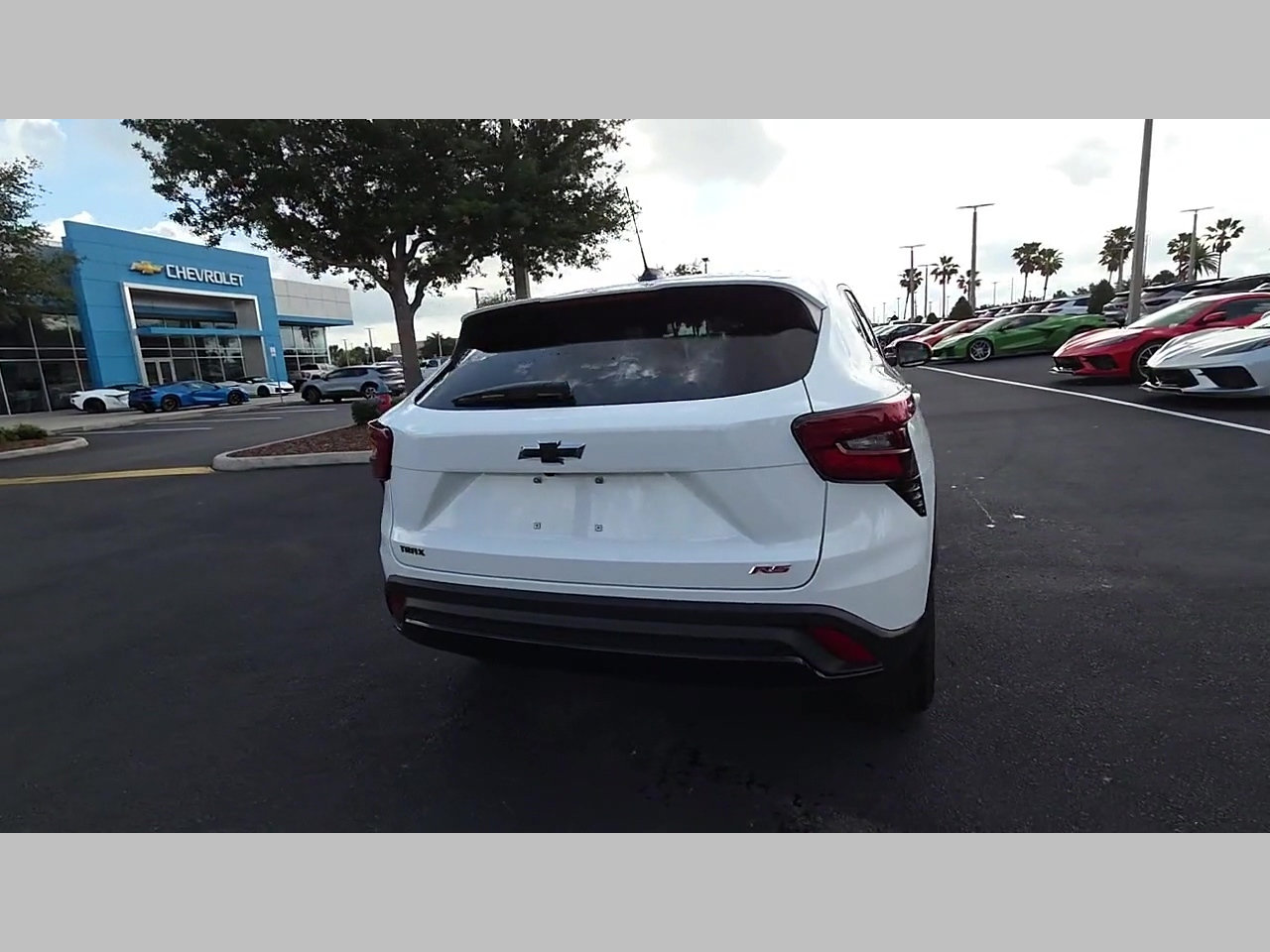 New 2026 Chevrolet Trax RS w/ Sunroof Package FWD image 18
