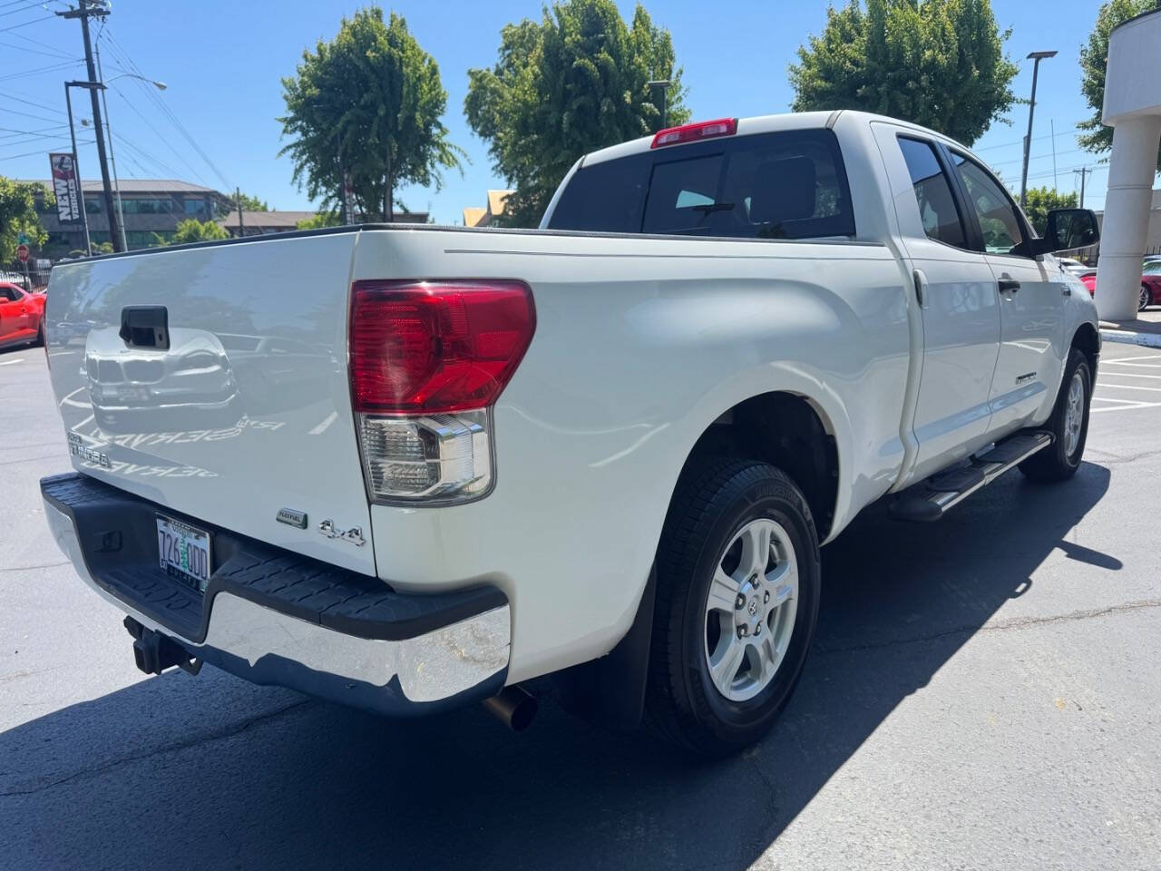 Used 2013 Toyota Tundra 4x4 Double Cab w/ SR5 Pkg image 5