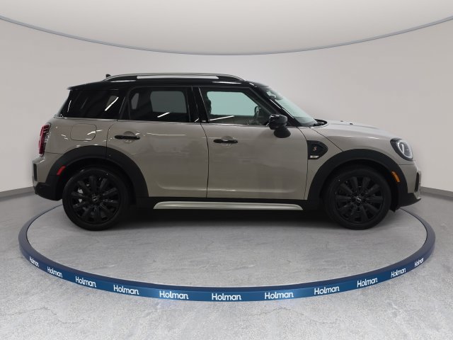 Certified 2024 MINI Cooper Countryman S w/ Premium Package FWD image 4