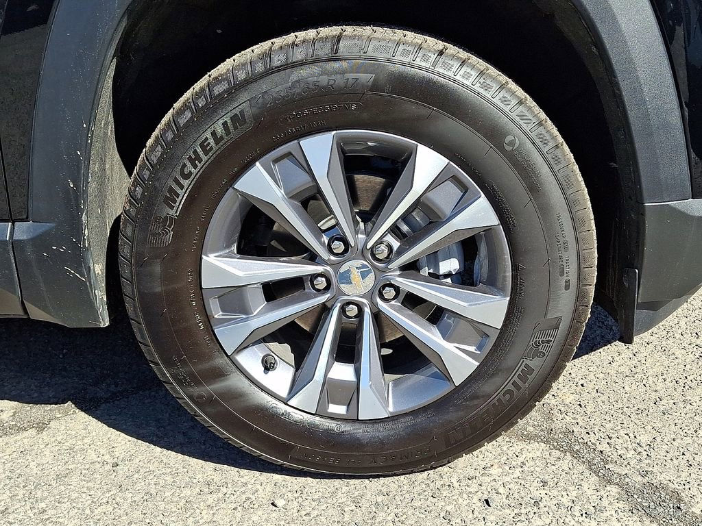 Used 2026 Chevrolet Equinox LT w/ Convenience Package II image 32