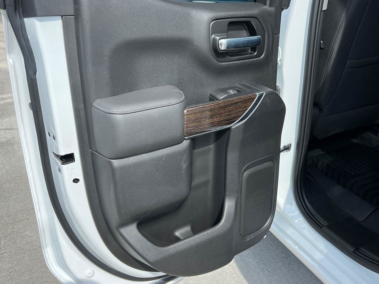 Used 2022 GMC Sierra 1500 SLE RWD image 21