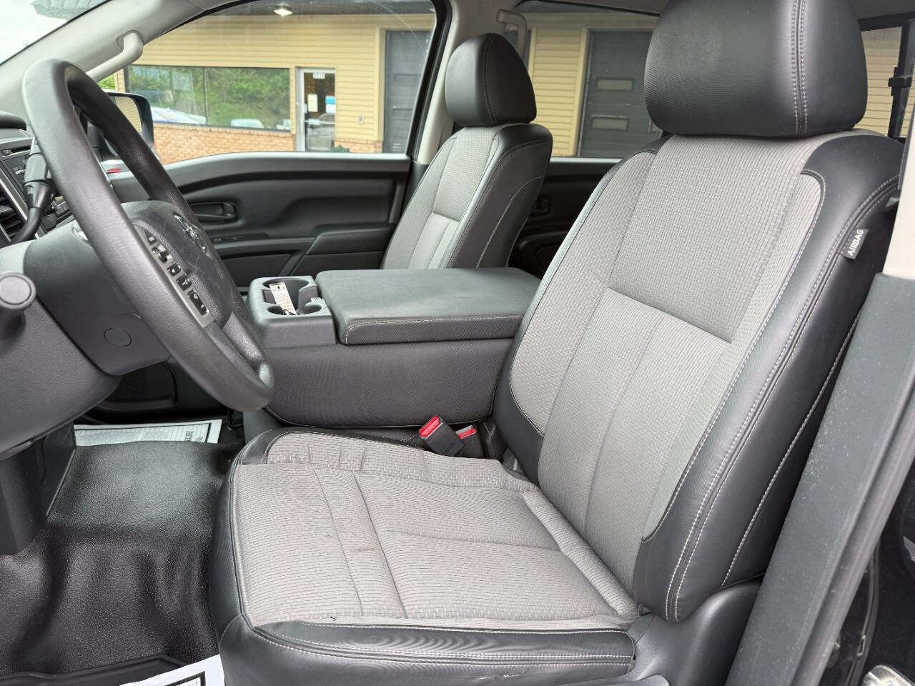 Used 2018 Nissan Titan S w/ S Utility Package AWD/4WD image 14