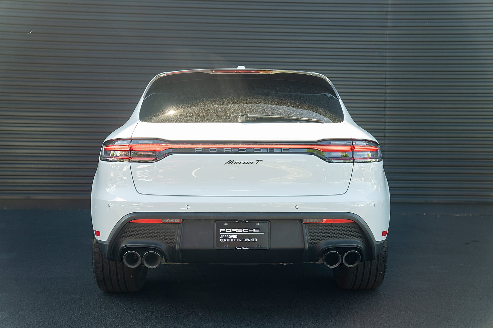 Certified 2026 Porsche Macan Turbo AWD/4WD image 31