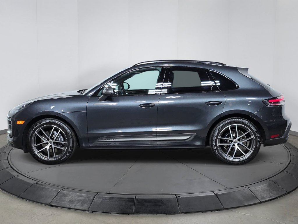Certified 2025 Porsche Macan Turbo AWD/4WD image 2