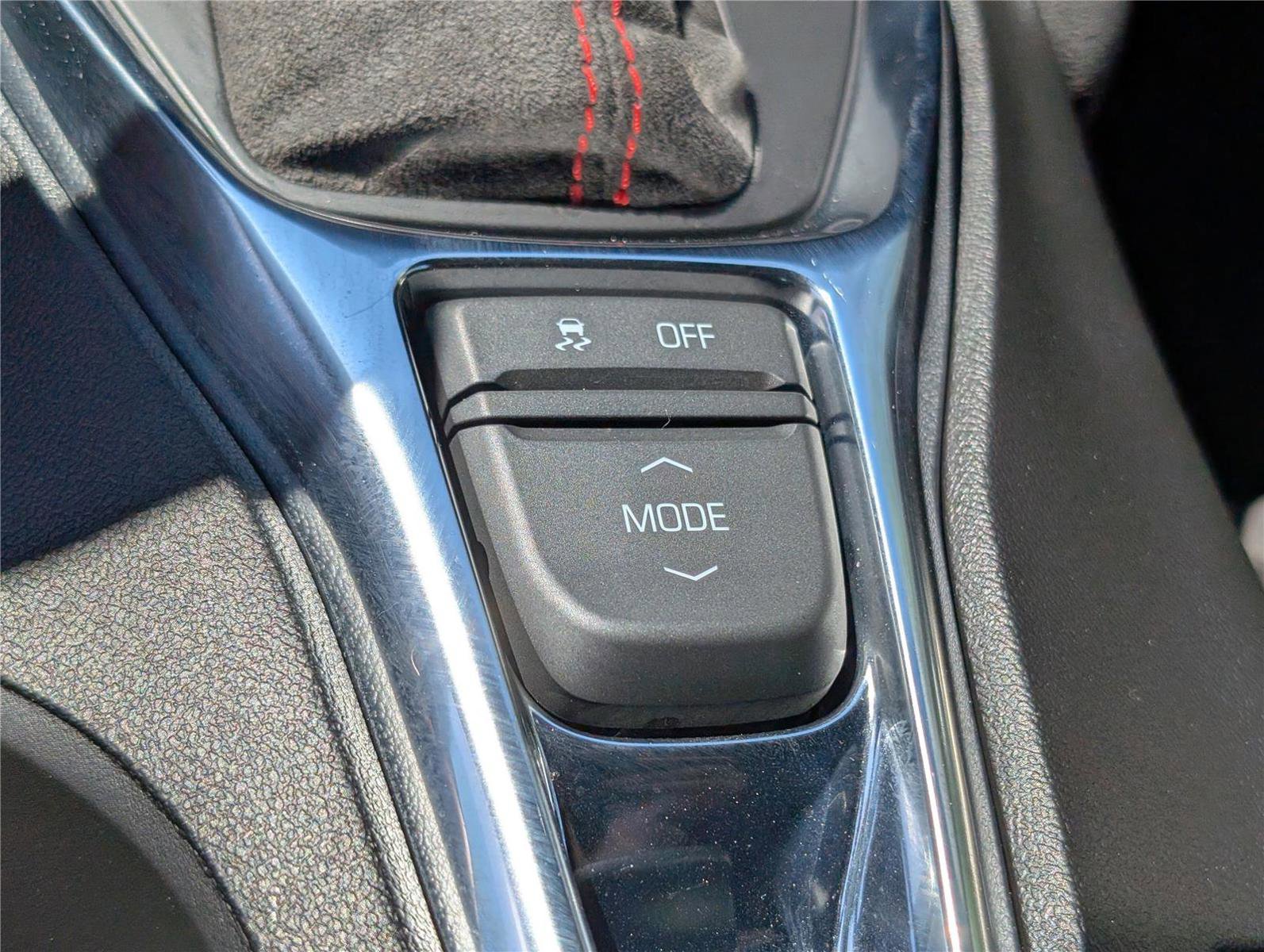 Used 2021 Chevrolet Camaro ZL1 image 25