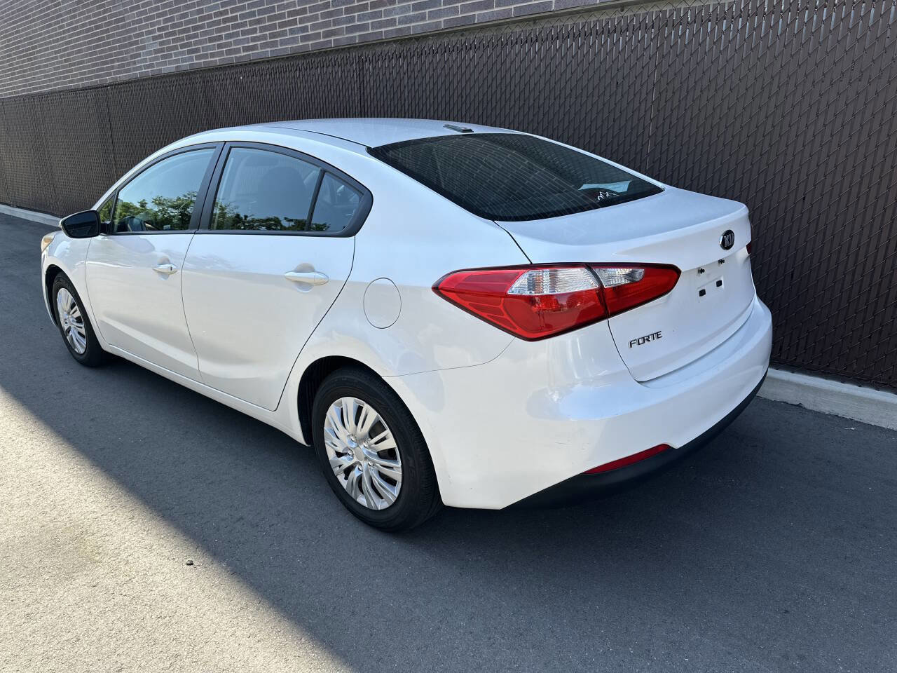 Used 2016 Kia Forte LX w/ LX Popular Package image 4