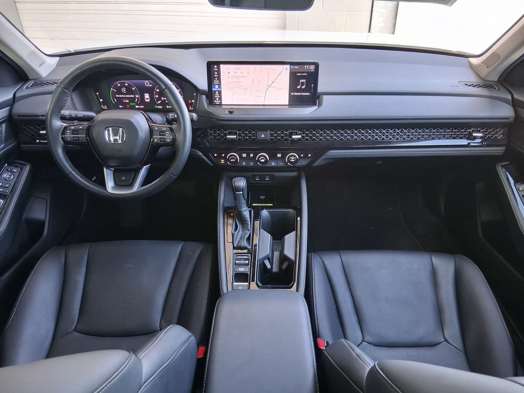 Used 2025 Honda Accord Touring image 9