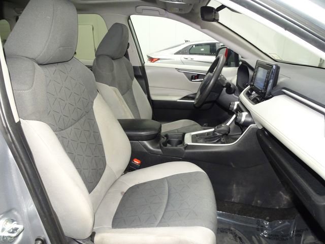 Used 2021 Toyota RAV4 XLE w/ Convenience Package image 15