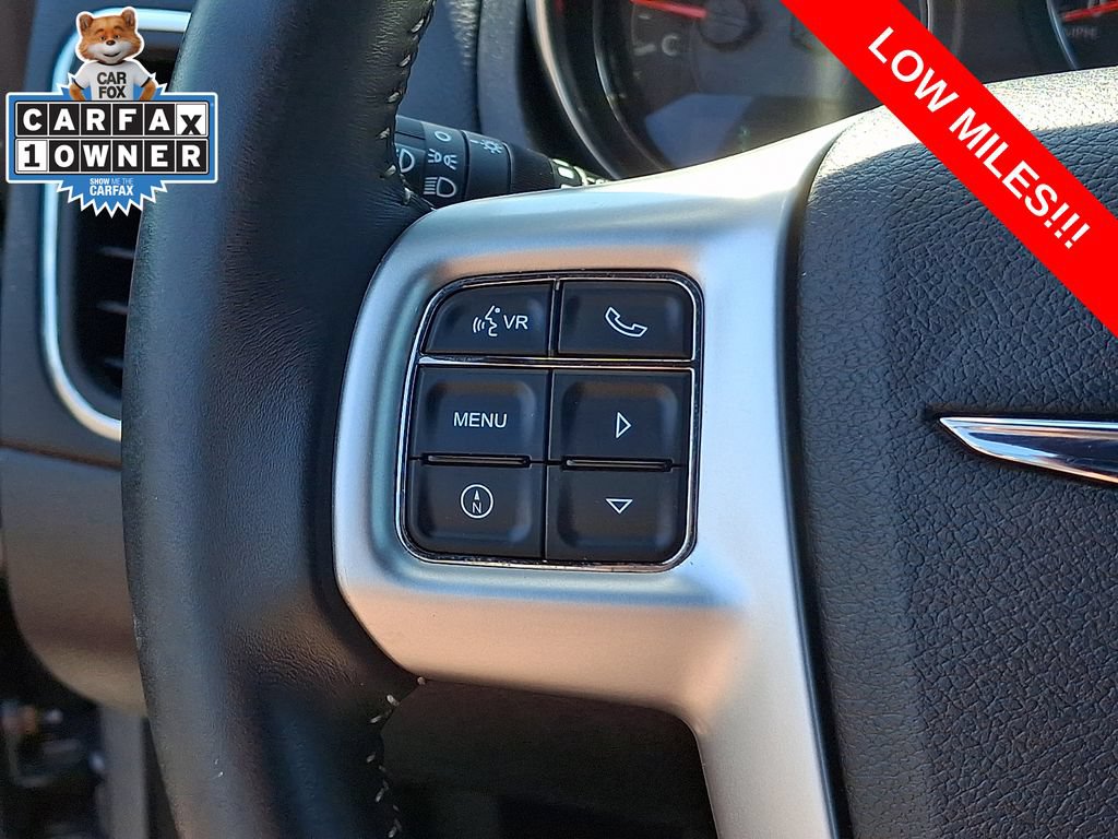 Used 2013 Chrysler 200 S FWD image 19