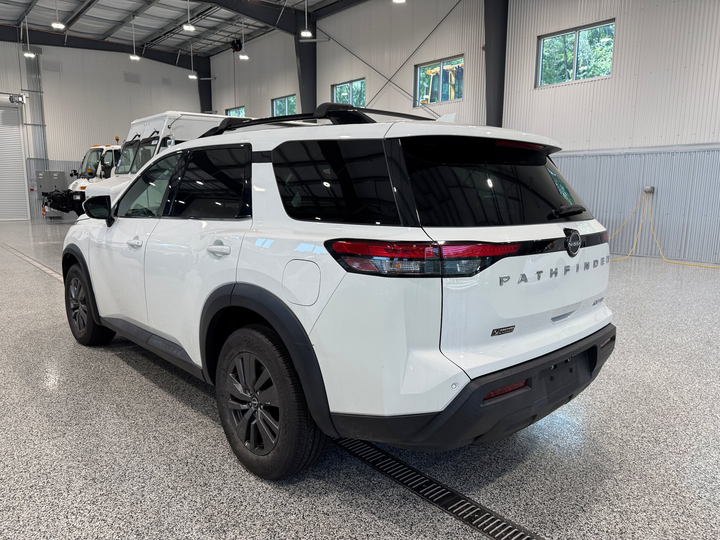 Used 2022 Nissan Pathfinder SV AWD/4WD image 7