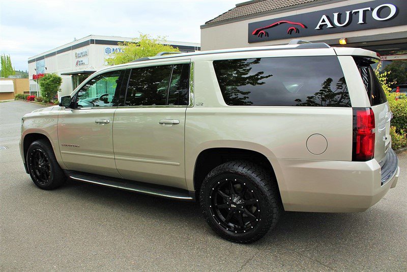 Used 2016 Chevrolet Suburban LTZ AWD/4WD image 3