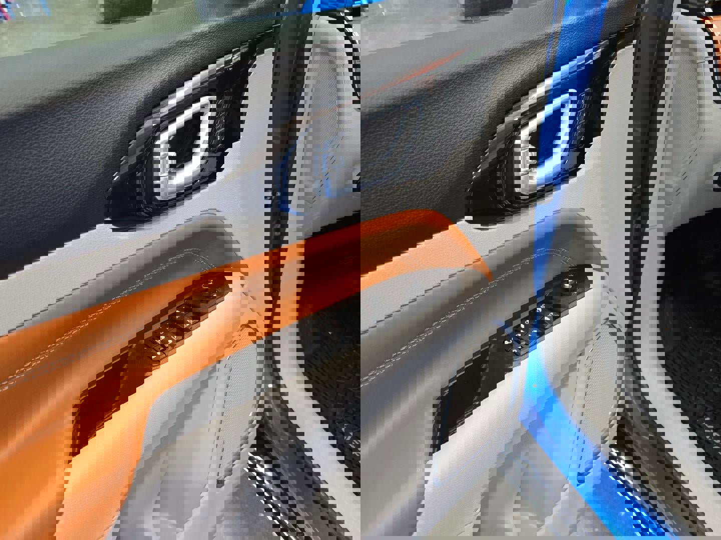 Used 2022 Jeep Compass Limited w/ Elite Group image 8