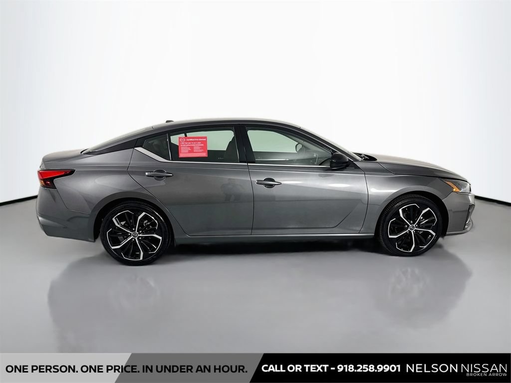 Certified 2025 Nissan Altima 2.5 SR FWD image 4