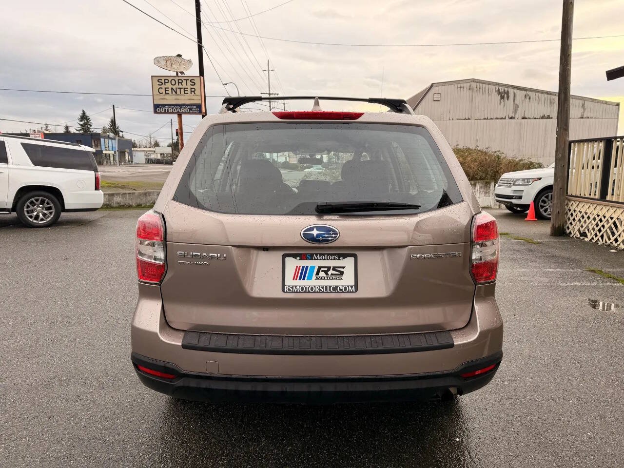 Used 2016 Subaru Forester 2.5i w/ Alloy Wheel Package AWD/4WD image 4