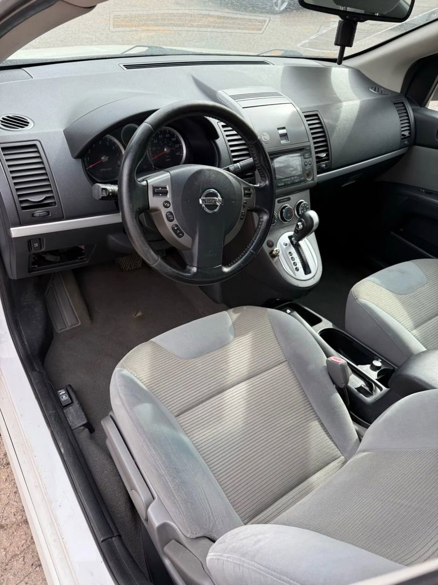Used 2011 Nissan Sentra 2.0 SR w/ Convenience Pkg FWD image 10
