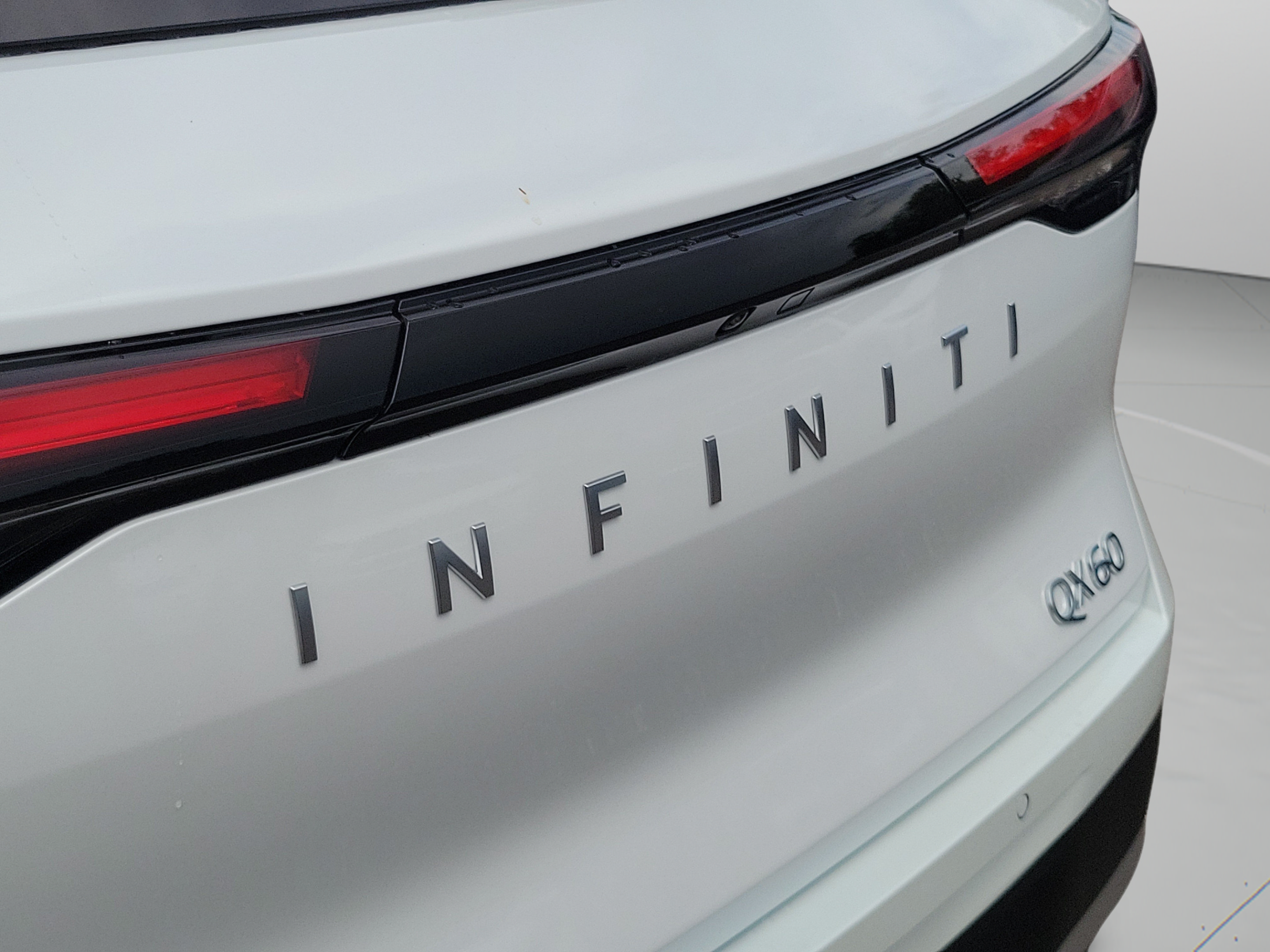 New 2027 INFINITI QX60 Luxe w/ Cargo Package FWD image 26