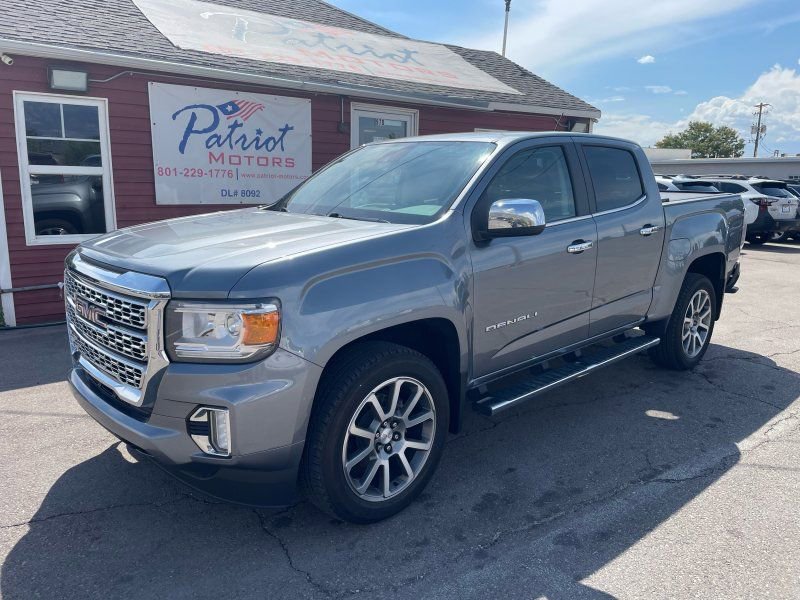 Used 2022 GMC Canyon Denali image 1