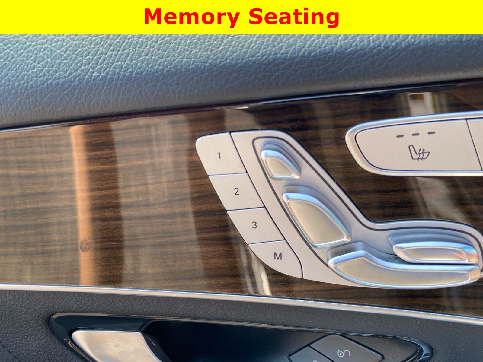 Used 2019 Mercedes-Benz GLC 300 4MATIC image 21