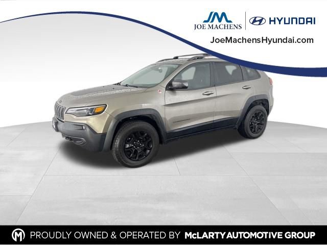Used 2019 Jeep Cherokee Trailhawk AWD/4WD image 4