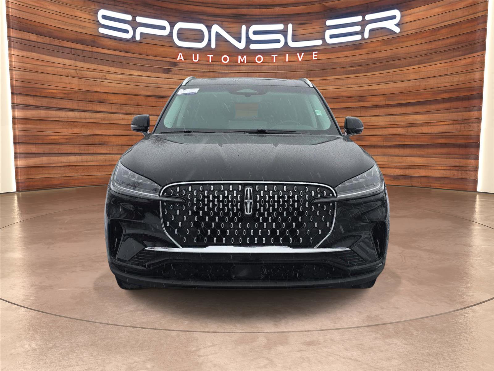 Used 2025 Lincoln Aviator AWD image 8