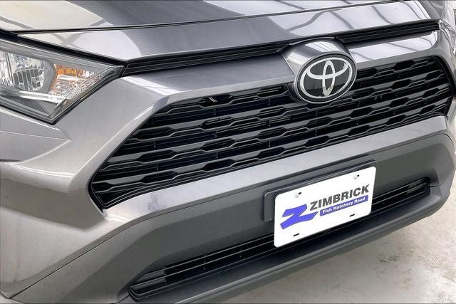 Used 2022 Toyota RAV4 LE AWD/4WD image 30