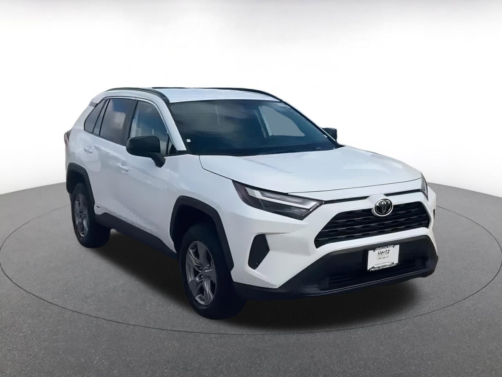 Used 2025 Toyota RAV4 LE image 3