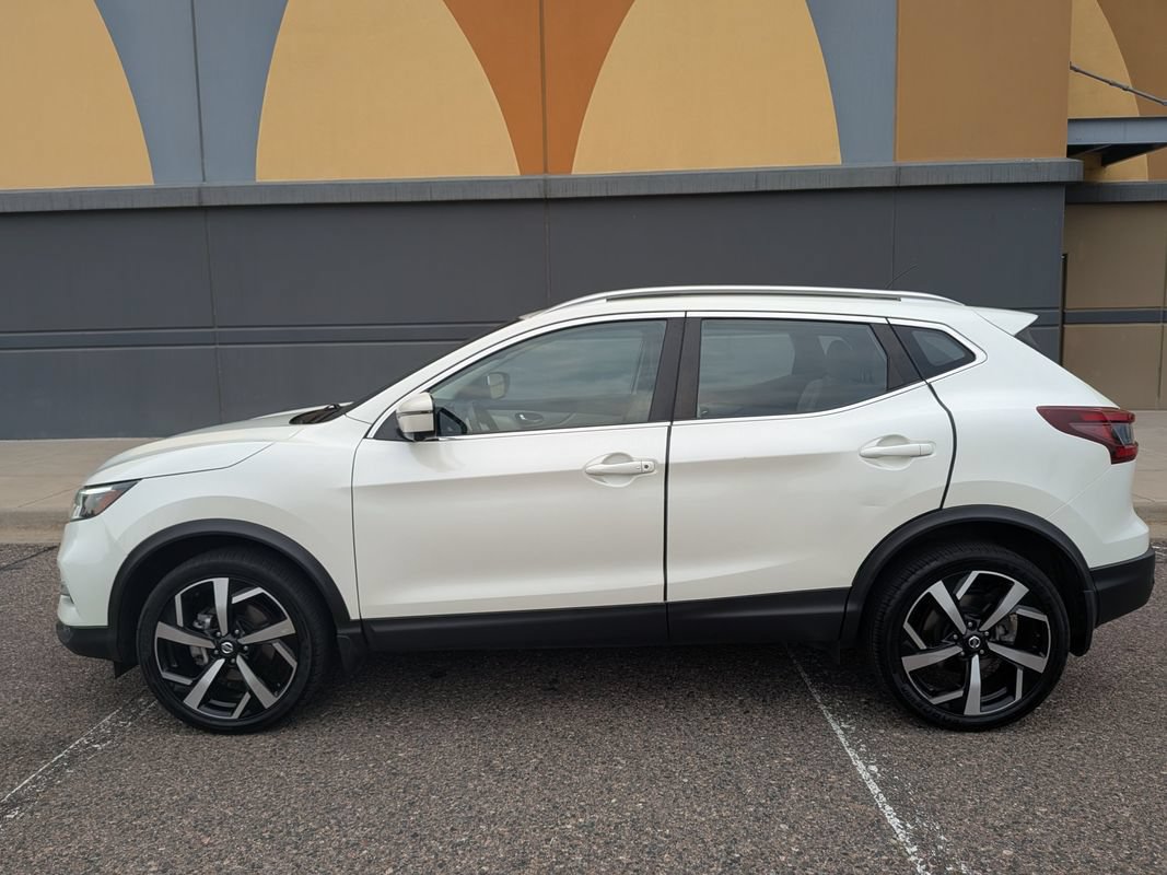 Used 2020 Nissan Rogue Sport SL w/ Premium Package AWD/4WD image 2