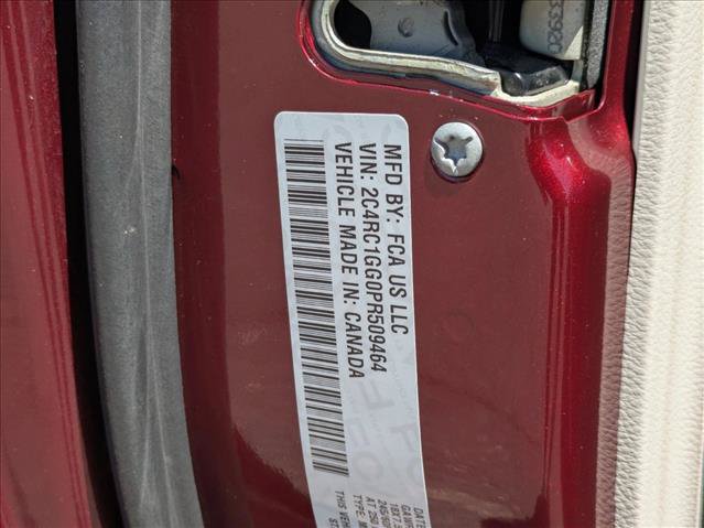 Used 2023 Chrysler Pacifica Limited FWD image 23